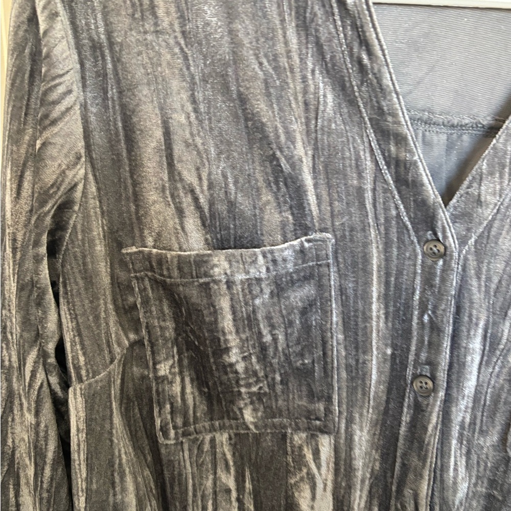 Maurices Gray Velvet Marbled Button-Up Shirt - Picture 2 of 2